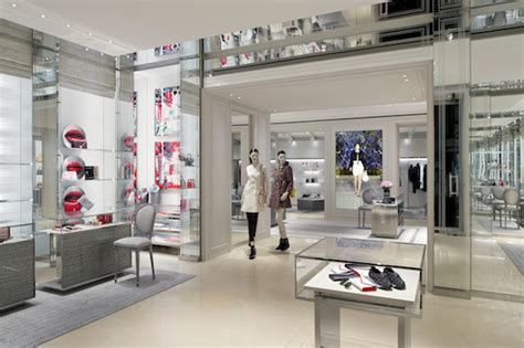 boutique dior luxembourg|Dior inaugure sa première boutique à Luxembourg.